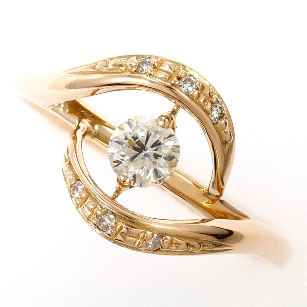 VINTAGE 18k Gold Diamond Ring